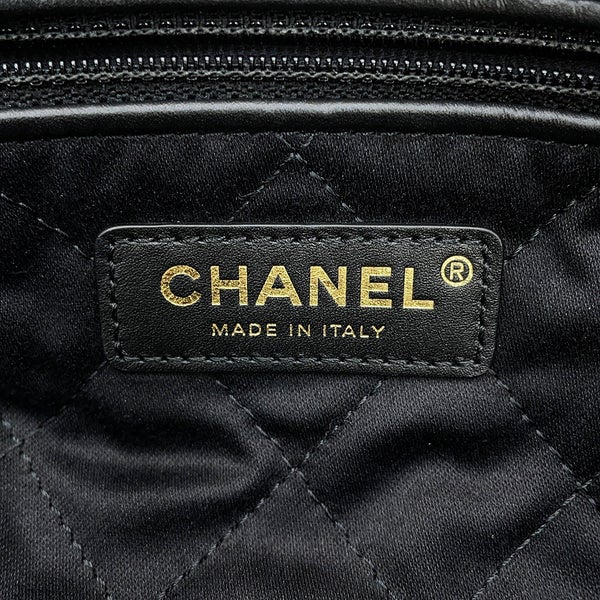 シャネル リュック シャネル22 ラージ シャイニーカーフレザー AS3313 CHANEL バックパック バッグ 黒