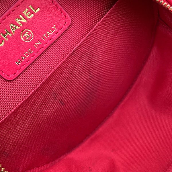 シャネル チェーンショルダーバッグ シャネル19 マトラッセ ココマーク ラムスキン AP0945 CHANEL