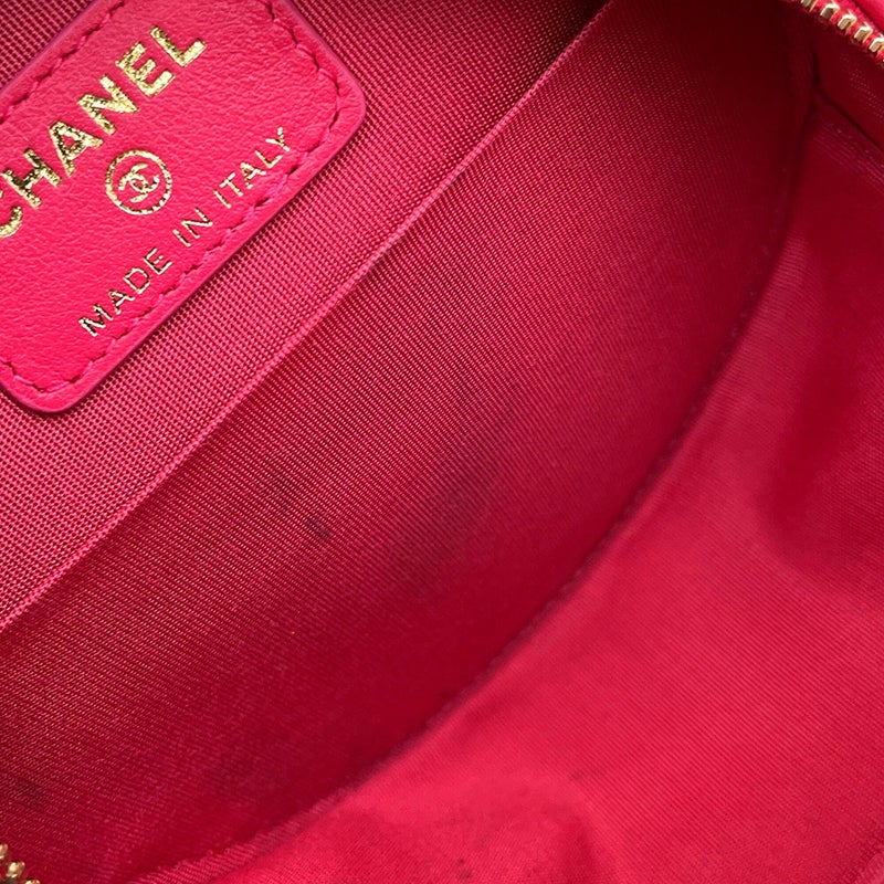シャネル チェーンショルダーバッグ シャネル19 マトラッセ ココマーク ラムスキン AP0945 CHANEL