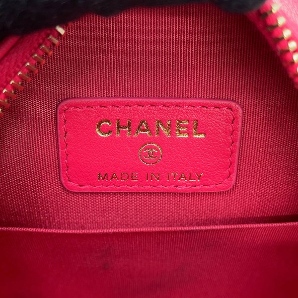 シャネル チェーンショルダーバッグ シャネル19 マトラッセ ココマーク ラムスキン AP0945 CHANEL