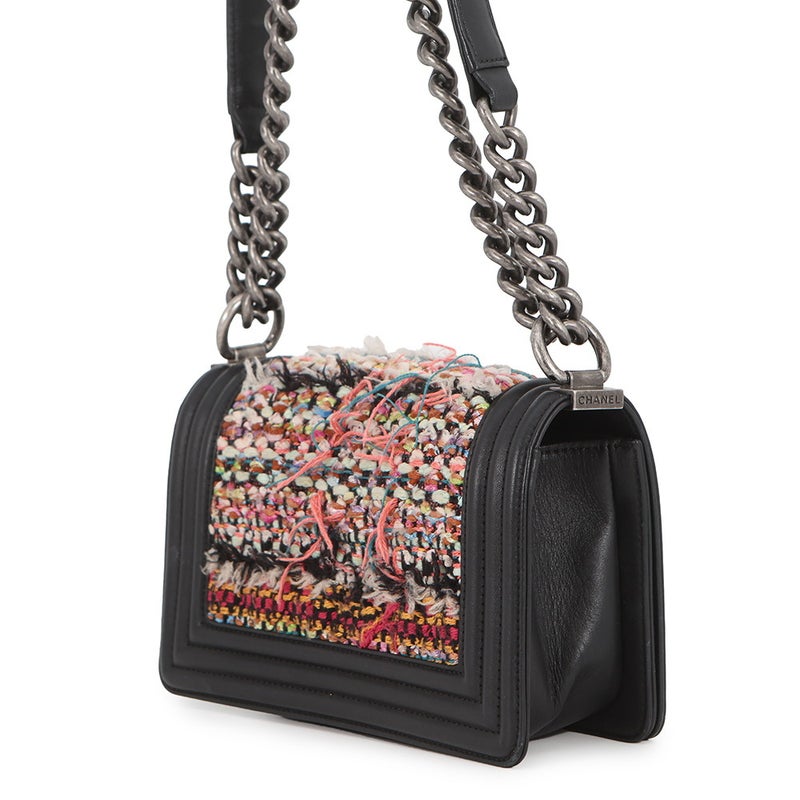 シャネル チェーンショルダーバッグ ボーイシャネル スモール マトラッセ ココマーク ラムスキン ツイード CHANEL 黒