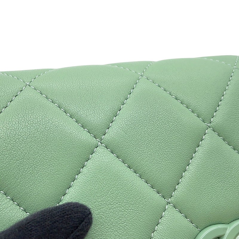 シャネル チェーンショルダーバッグ ココマーク マトラッセ ラムスキン AS3876 CHANEL