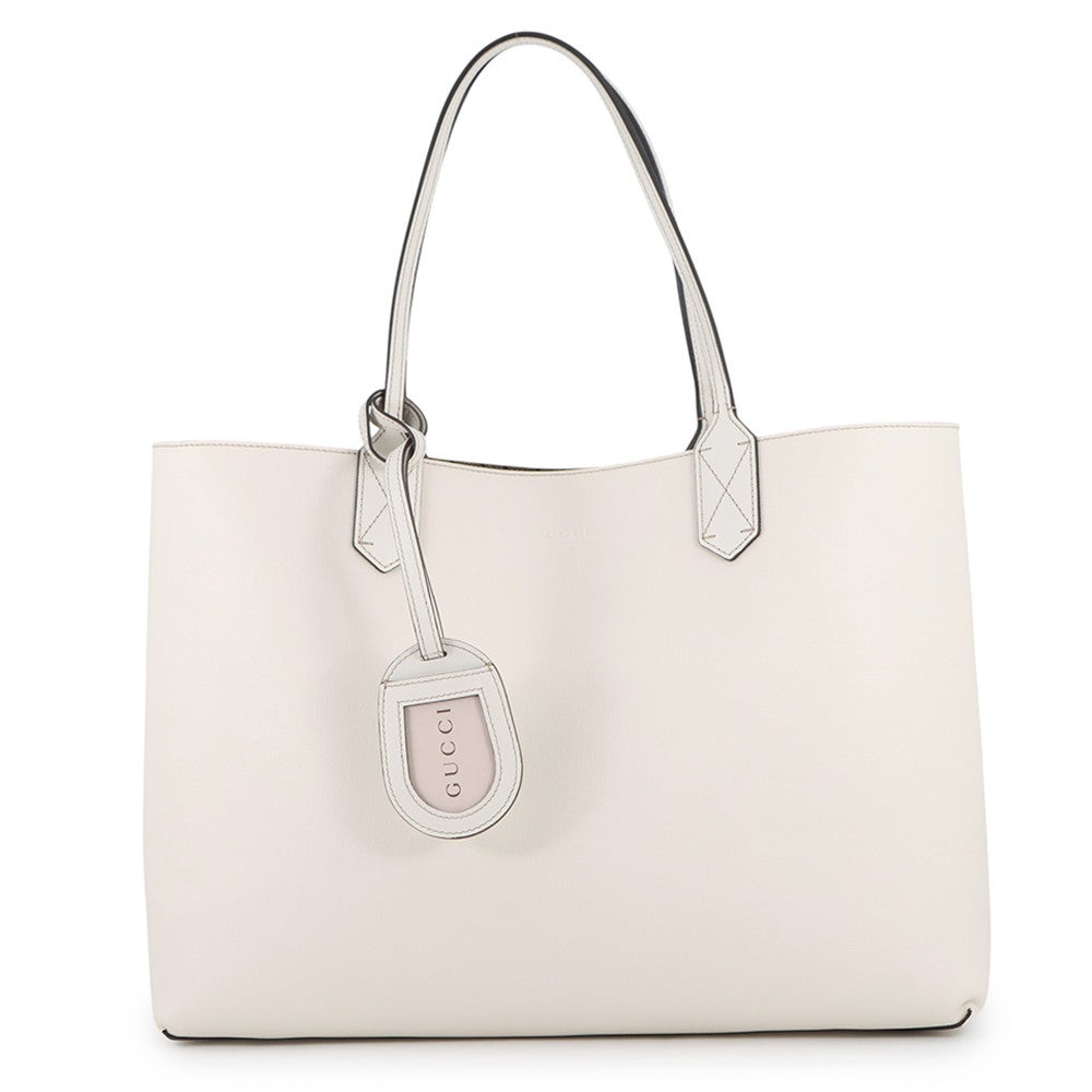 GUCCIリバーシブルホワイトトートバッグ GGパターン グッチ トートバッグ GGスプリーム リバーシブル 368568 GUCCI バッグ