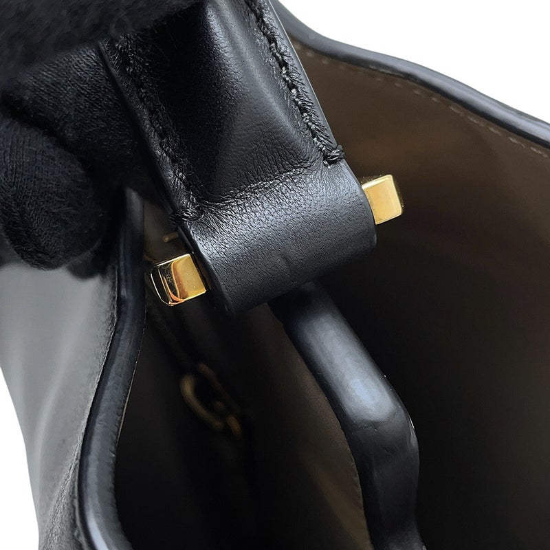 フェンディ ハンドバッグ ピーカブー エッセンシャリー レザー 8BN300 FENDI 2wayショルダーバッグ 黒