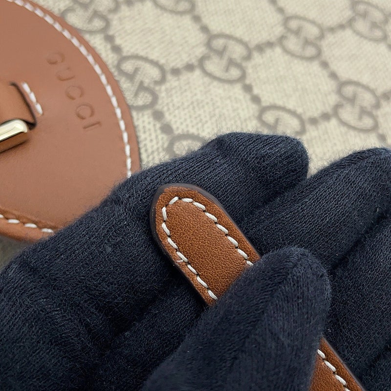 グッチ ショルダーウォレット GGエンブレム GGスプリーム レザー 820688 GUCCI バッグ