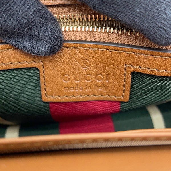 グッチ ショルダーウォレット GGエンブレム GGスプリーム レザー 820688 GUCCI バッグ