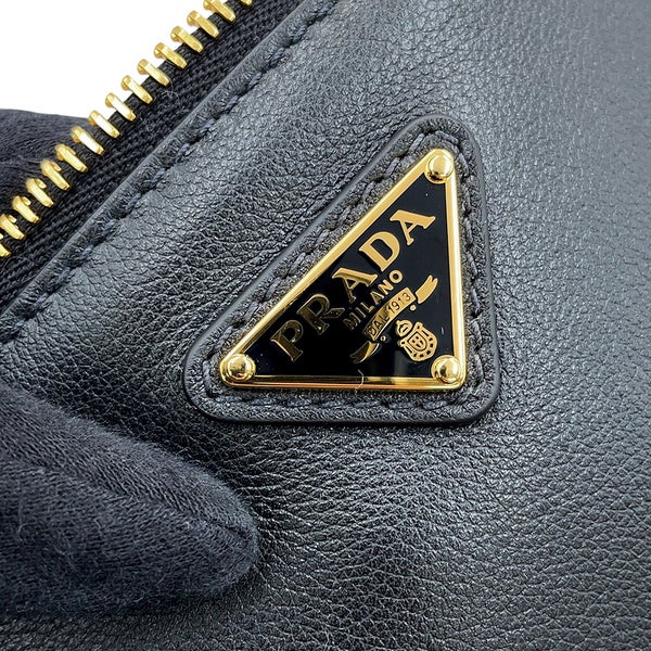 プラダ ショルダーバッグ トライアングルロゴ レザー 1BC238 PRADA バッグ 黒