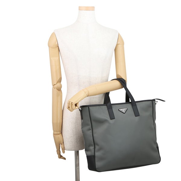 プラダ トートバッグ トライアングルロゴ テスート サフィアーノ Re-Nylon ナイロン 2VG064 PRADA 黒