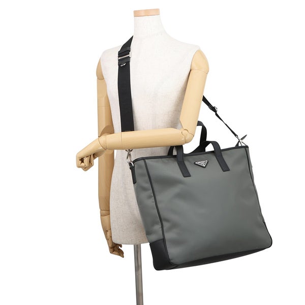 プラダ トートバッグ トライアングルロゴ テスート サフィアーノ Re-Nylon ナイロン 2VG064 PRADA 黒