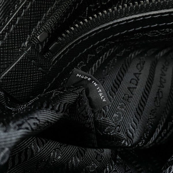 プラダ トートバッグ トライアングルロゴ テスート サフィアーノ Re-Nylon ナイロン 2VG064 PRADA 黒