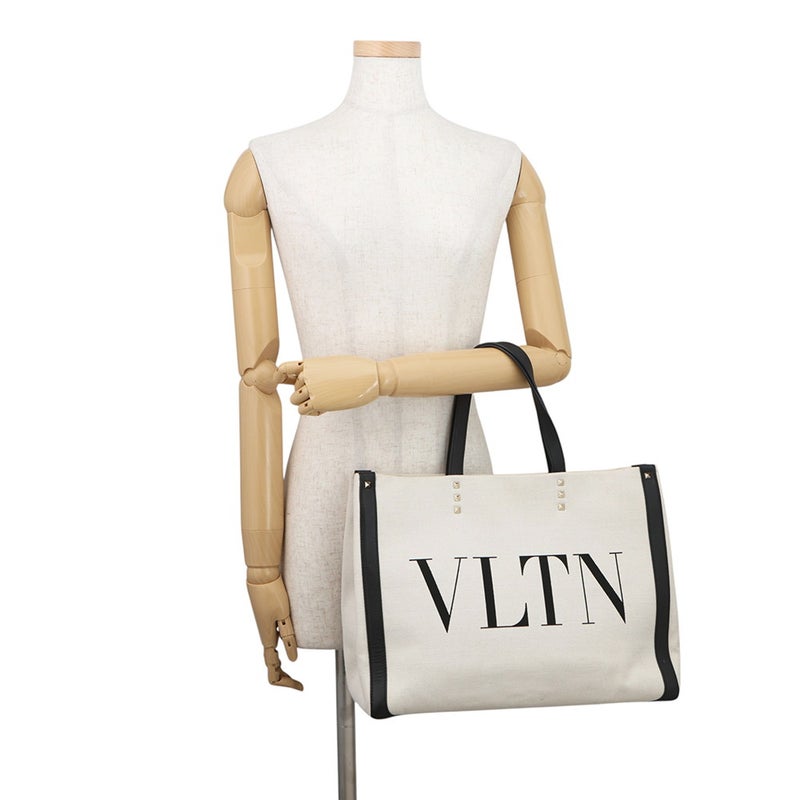 ヴァレンティノ・ガラヴァーニ トートバッグ VLTNロゴ ロックスタッズ キャンバス/レザー TW2B0D21FWB VALENTINO 黒
