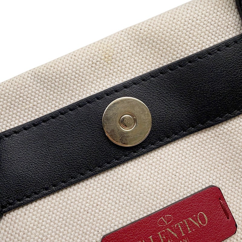 ヴァレンティノ・ガラヴァーニ トートバッグ VLTNロゴ ロックスタッズ キャンバス/レザー TW2B0D21FWB VALENTINO 黒