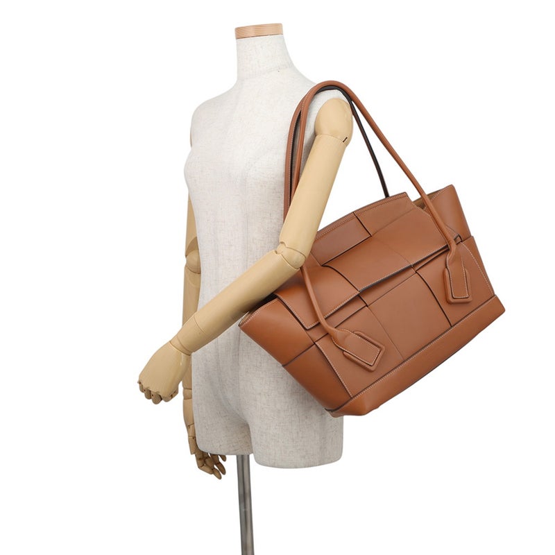 ボッテガヴェネタ トートバッグ アルコ カーフレザー 598244 BOTTEGA VENETA ブラウン