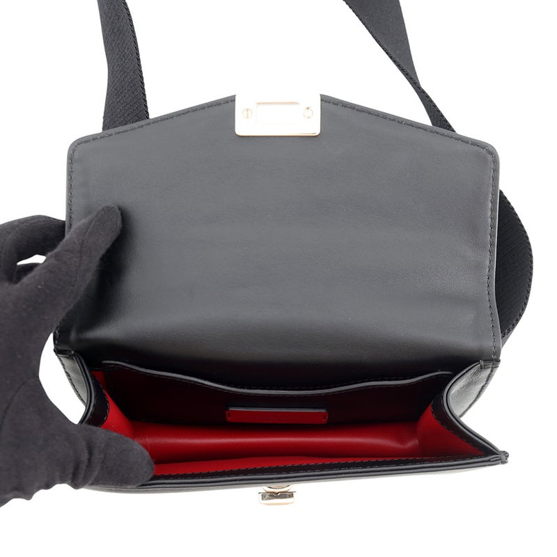 ヴァレンティノ・ガラヴァーニ ボディバッグ VLTNロゴ QW0B0C76DQM VALENTINO ベルトバッグ 黒