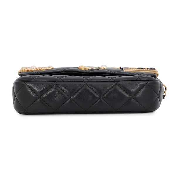 シャネル チェーンウォレット マトラッセ ココマーク ラムスキン パール AP2508 CHANEL 財布 黒