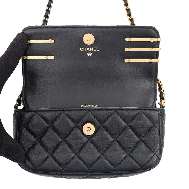 シャネル チェーンウォレット マトラッセ ココマーク ラムスキン パール AP2508 CHANEL 財布 黒