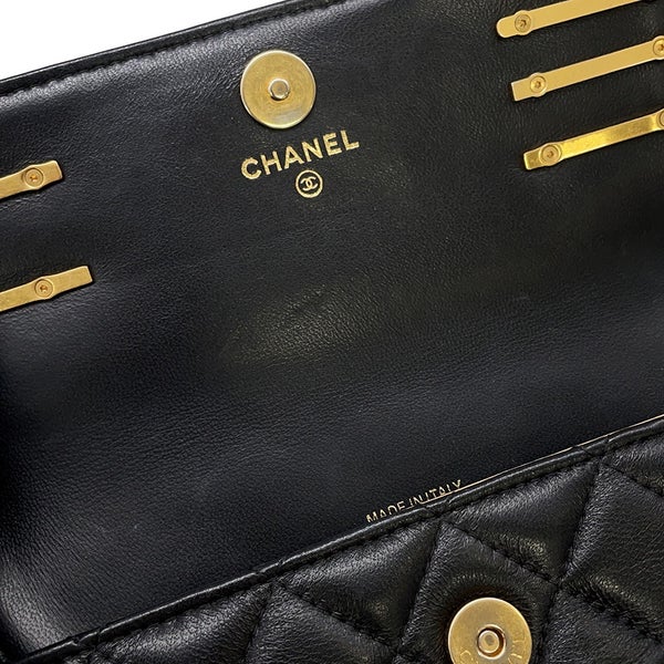 シャネル チェーンウォレット マトラッセ ココマーク ラムスキン パール AP2508 CHANEL 財布 黒