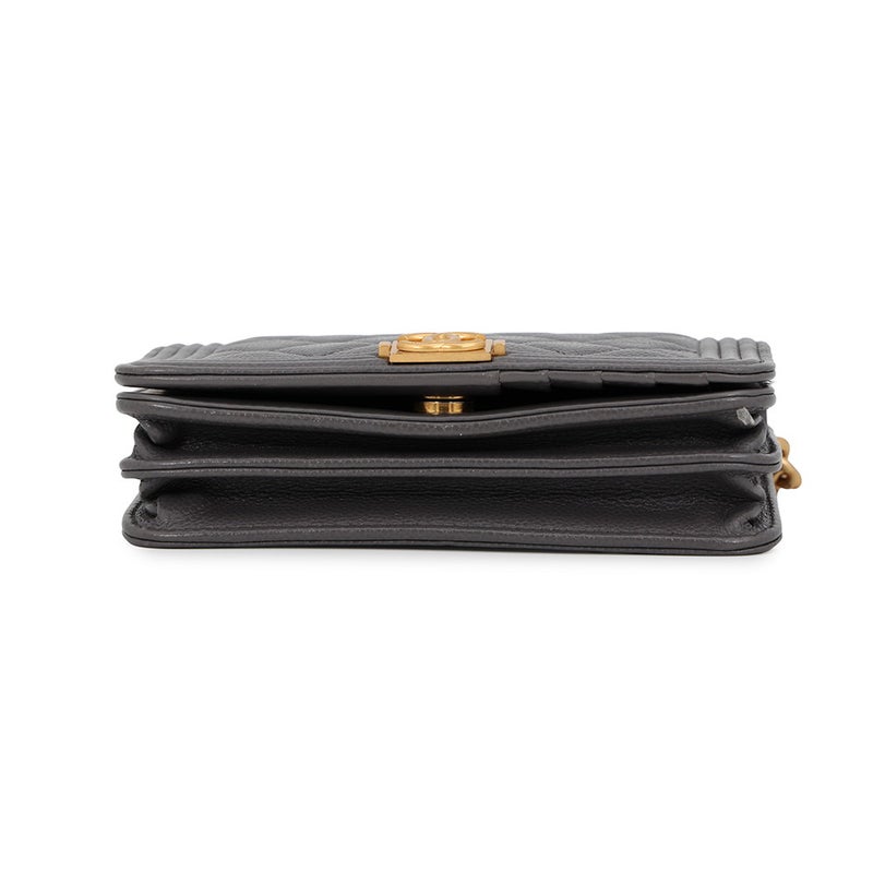 シャネル チェーンウォレット ボーイシャネル15 キャビアスキン A67364 CHANEL 財布