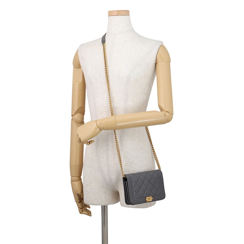 シャネル チェーンウォレット ボーイシャネル15 キャビアスキン A67364 CHANEL 財布