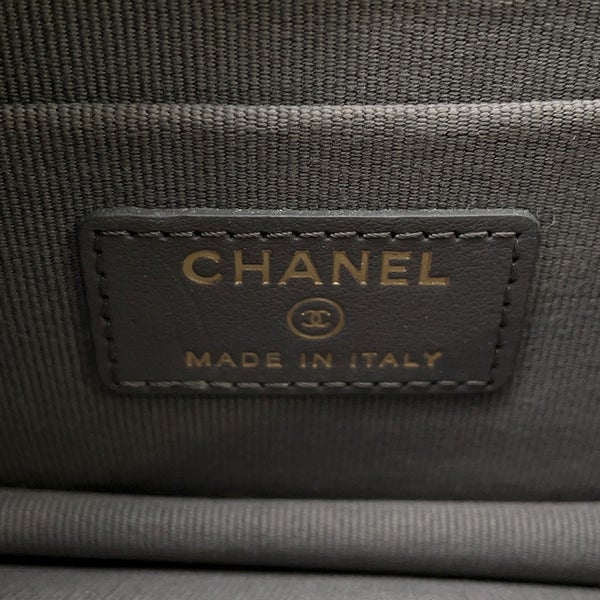 シャネル チェーンウォレット ボーイシャネル15 キャビアスキン A67364 CHANEL 財布