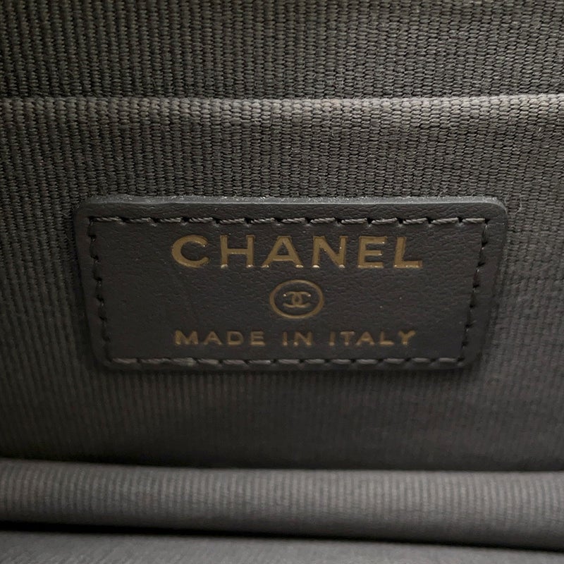 シャネル チェーンウォレット ボーイシャネル15 キャビアスキン A67364 CHANEL 財布