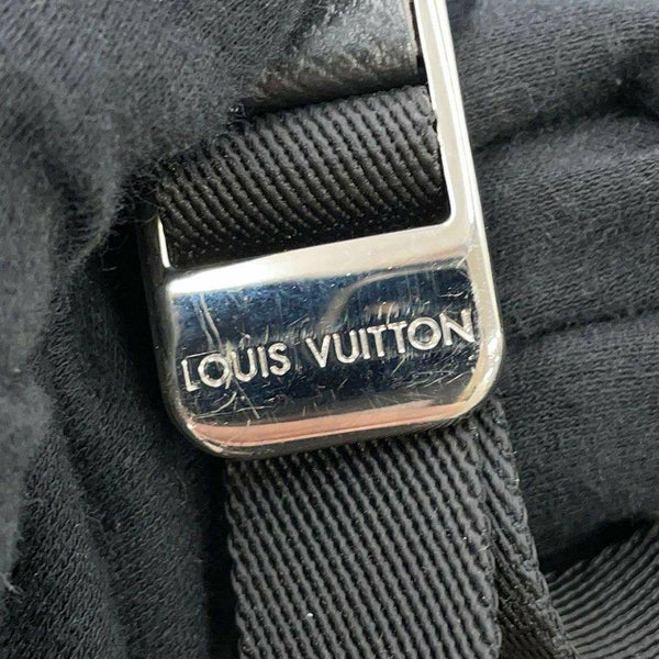 ルイヴィトン リュックサック モノグラム タイガ ディスカバリー・バックパック M30230 LOUIS VUITTON 黒 ブラック タイガラマ