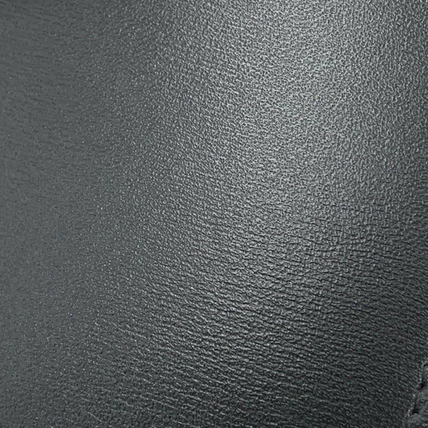 セリーヌ チェーンウォレット トリオンフ マーゴ シャイニーカーフレザー 10L033DPV CELINE 黒