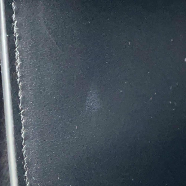 セリーヌ チェーンウォレット トリオンフ マーゴ シャイニーカーフレザー 10L033DPV CELINE 黒