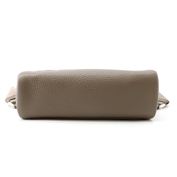プラダ ボディバッグ ヴィッテロダイノ ショルダーバッグ トライアングルロゴ レザー 2VH184 PRADA ウエストポーチ