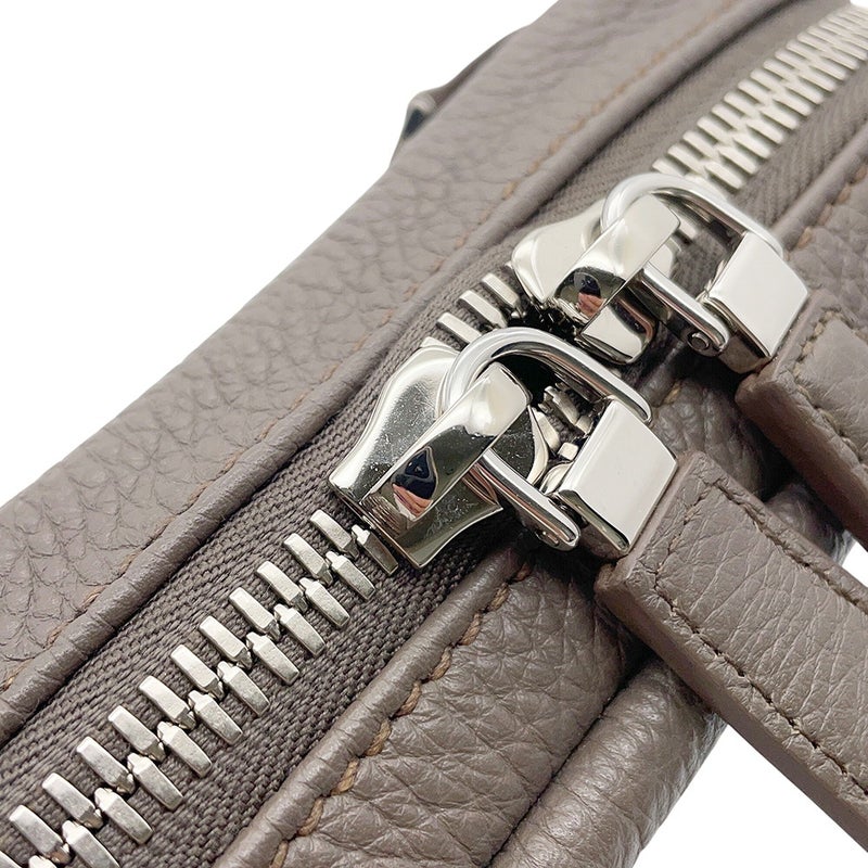 プラダ ボディバッグ ヴィッテロダイノ ショルダーバッグ トライアングルロゴ レザー 2VH184 PRADA ウエストポーチ