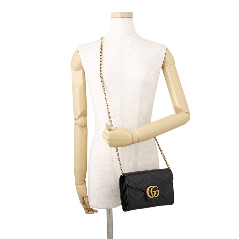 グッチ（GUCCI）GGマーモント シェブロン キルティング レザーウォレット グッチ チェーンウォレット GGマーモント シェブロン キルティング