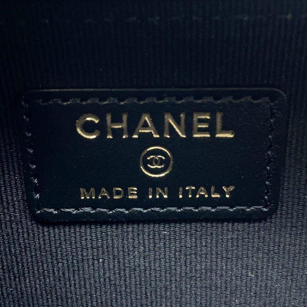 シャネル チェーンショルダーバッグ ボーイシャネル ジップフォンケース キャビアスキン AP2756 CHANEL 黒