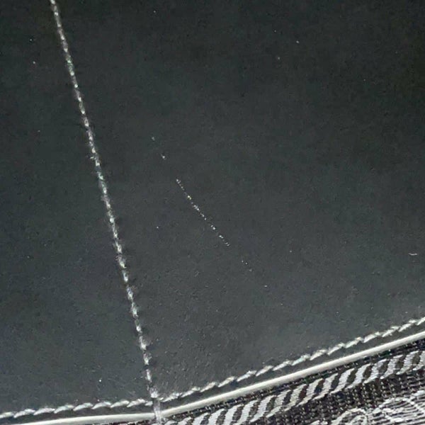 プラダ トートバッグ トライアングルロゴ サフィアーノレザー 2VG039 PRADA 黒