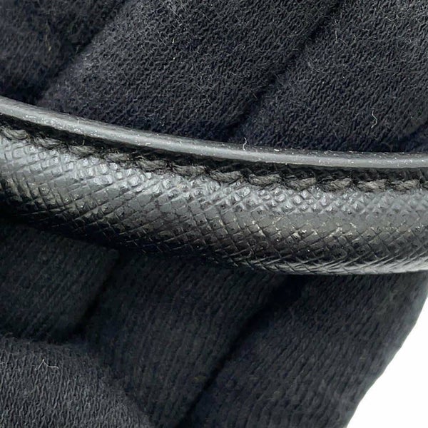 プラダ トートバッグ トライアングルロゴ サフィアーノレザー 2VG039 PRADA 黒