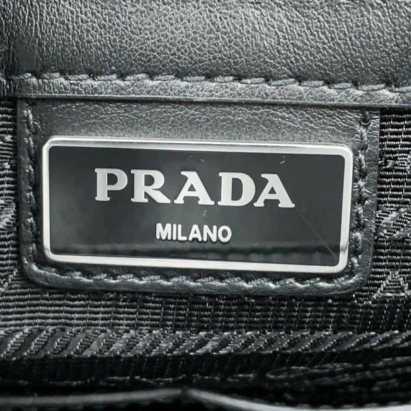 プラダ トートバッグ トライアングルロゴ サフィアーノレザー 2VG039 PRADA 黒
