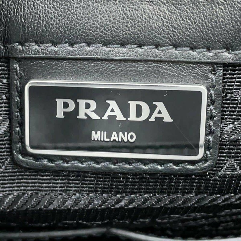 プラダ トートバッグ トライアングルロゴ サフィアーノレザー 2VG039 PRADA 黒