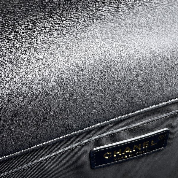 シャネル チェーンショルダーバッグ ココマーク ボーイシャネル ラムスキン A67086 CHANEL 黒