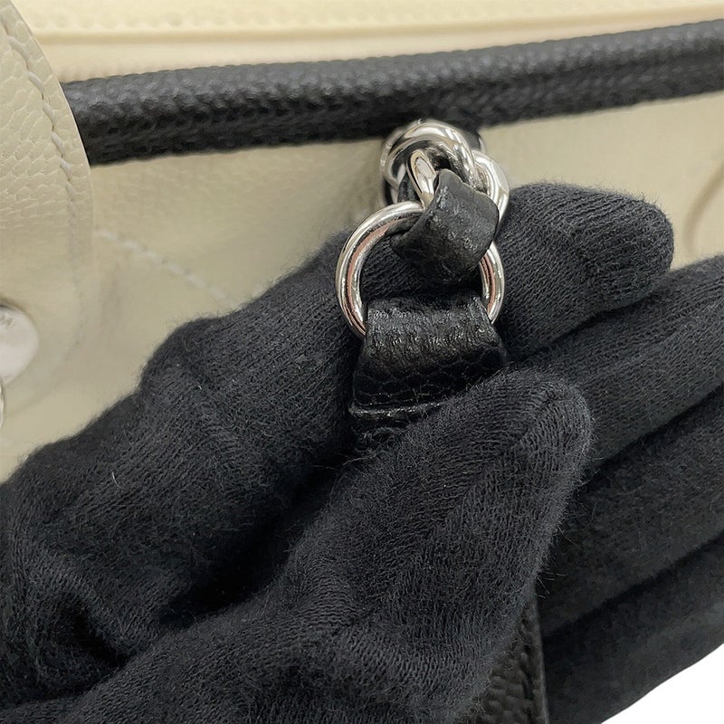 シャネル ハンドバッグ キャビアスキン ココマーク ドーヴィル ボーリング A92757 CHANEL バッグ 2way 白　黒