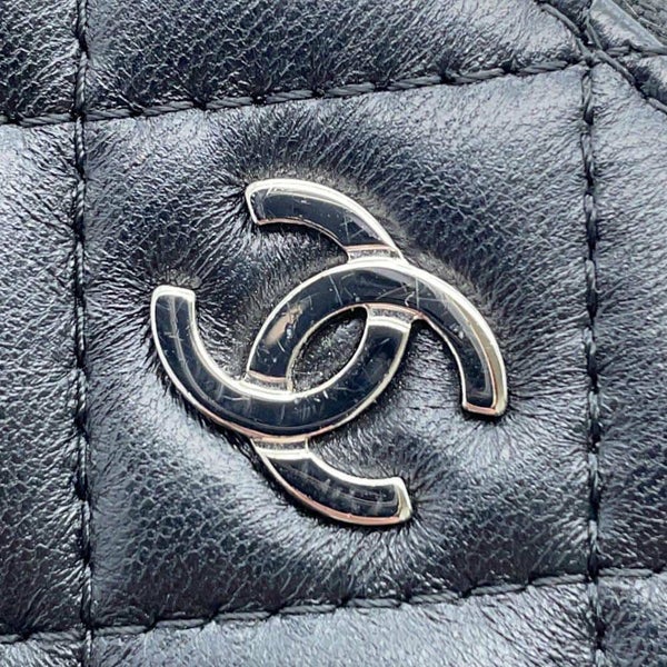 シャネル チェーンウォレット ココマーク マトラッセ ラムスキン A82527 CHANEL ポシェット 財布 黒