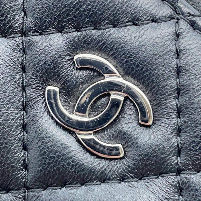 シャネル チェーンウォレット ココマーク マトラッセ ラムスキン A82527 CHANEL ポシェット 財布 黒