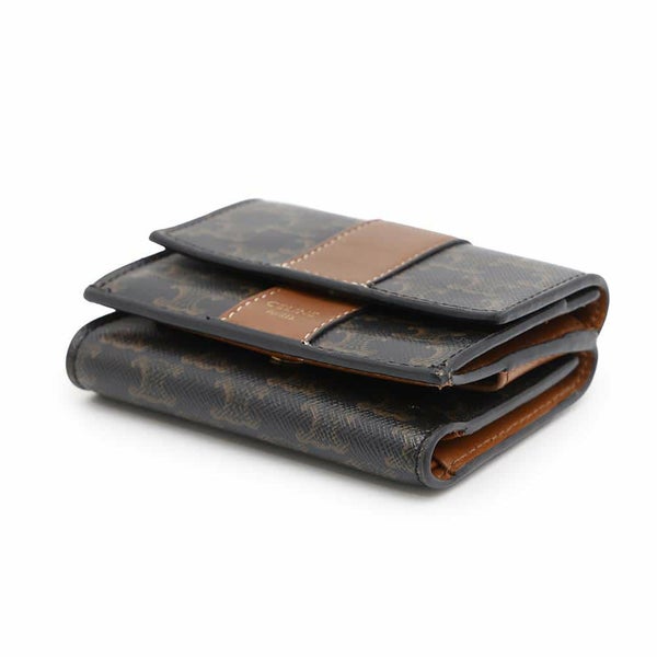 セリーヌ 三つ折り財布 トリオンフ トリフォールドウォレット スモール レザー 10D722BZ9.04LU CELINE 財布 ミニ財布