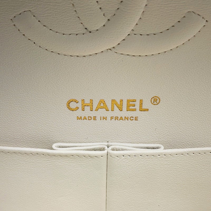 シャネル チェーンショルダーバッグ マトラッセ25 ココマーク キャビアスキン ダブルチェーン A01112 CHANEL 白