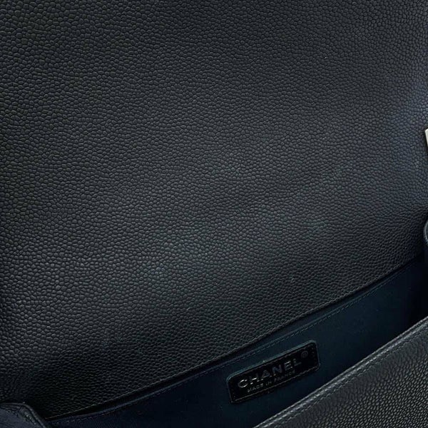 シャネル チェーンショルダーバッグ ボーイシャネル ソフトキャビアスキン A67086 CHANEL バッグ 斜めがけ BOY CHANEL 黒