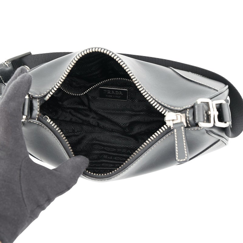 プラダ ショルダーバッグ ロゴ ステッチ レザー PRADA バッグ 黒