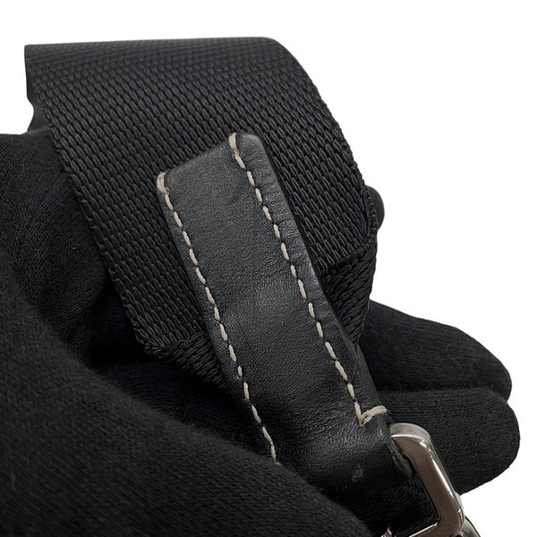 プラダ ショルダーバッグ ロゴ ステッチ レザー PRADA バッグ 黒