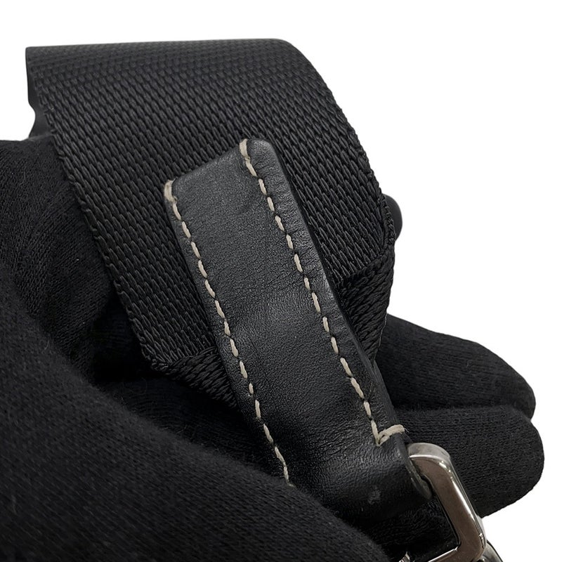 プラダ ショルダーバッグ ロゴ ステッチ レザー PRADA バッグ 黒