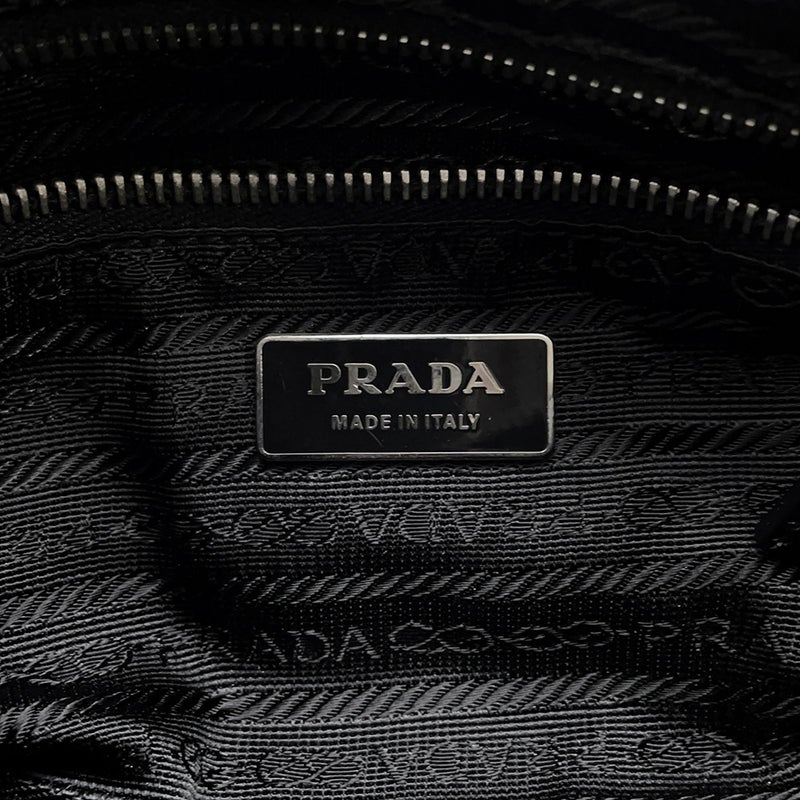 プラダ ショルダーバッグ ロゴ ステッチ レザー PRADA バッグ 黒