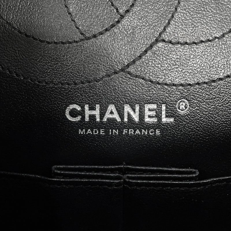 シャネル チェーンショルダーバッグ 2.55 シェブロン エイジドカーフレザー A37586 CHANEL 黒