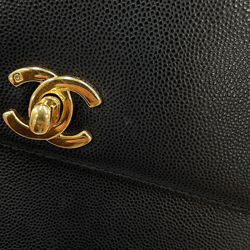 シャネル ショルダーバッグ キャビアスキン CHANEL バッグ 黒