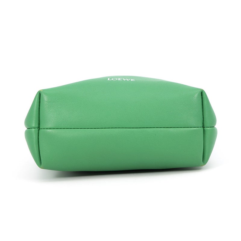 ロエベ ショルダーバッグ ぺブルポーチ スムースカーフレザー CANBSPPX01 LOEWE バッグ